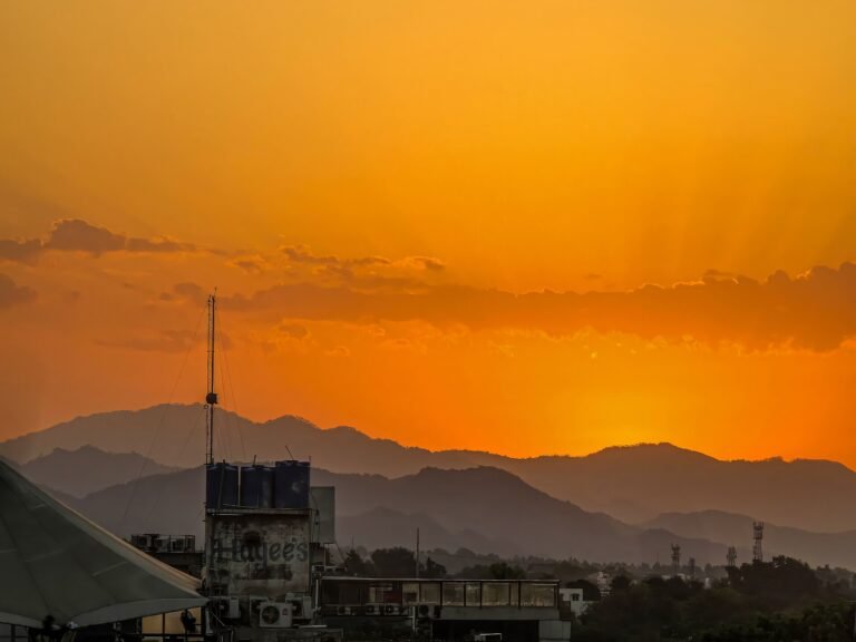 اسلام آباد کی مارگلہ پہاڑیوں کی فائل تصویر (علامتی)