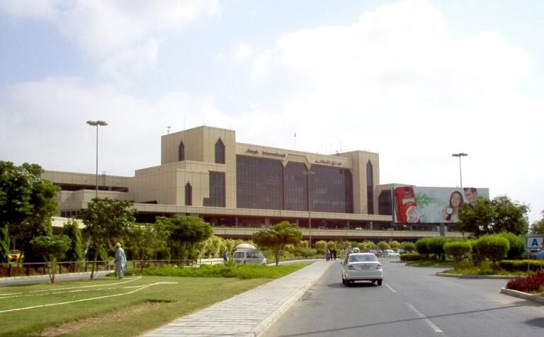 کراچی کے جناح انٹرنیشنل ایئرپورٹ کی فائل تصویر